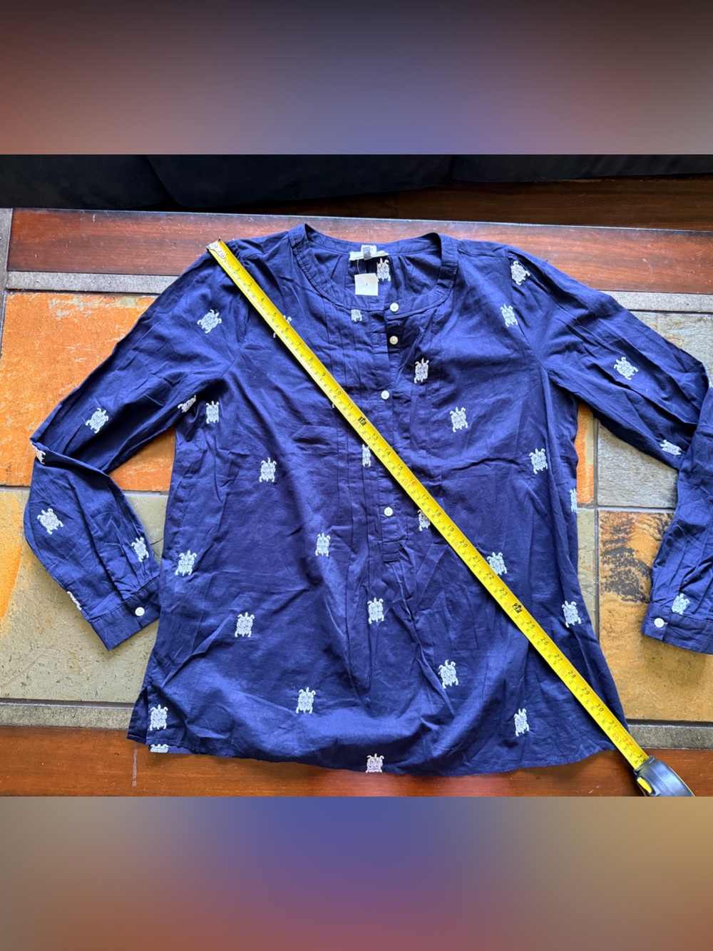 Loft softened shirt bnwt turtles navy button down cotton beach lagon luxury Med